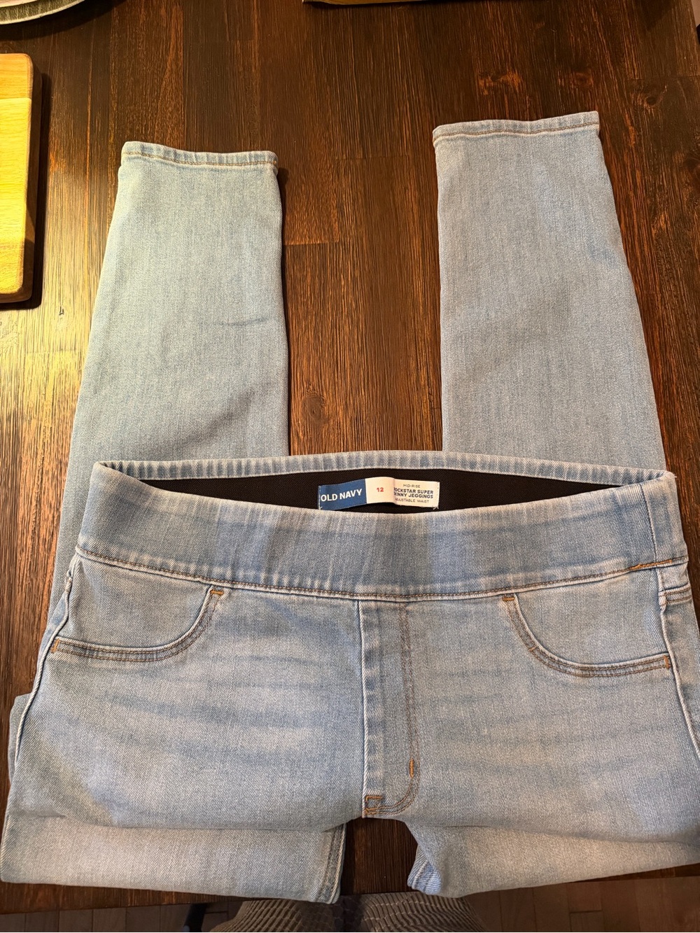 Old Navy Light Wash Women's Jeggings - Pale Blue Stretch Denim